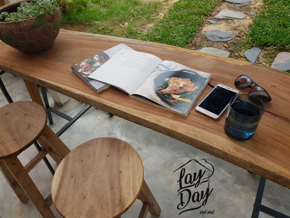 Lay Day Hotel Khon Kaen Buitenkant foto